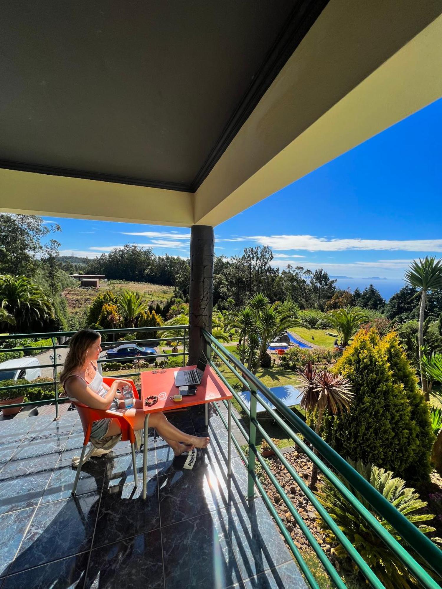 Homeoffice Madeira - Coliving & Coworking With A Nice Community Santa Cruz  Exterior photo